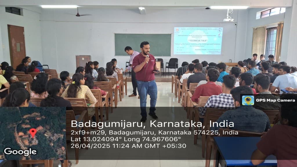 Speaker addressing students on cybersecurity for IoT ecosystems